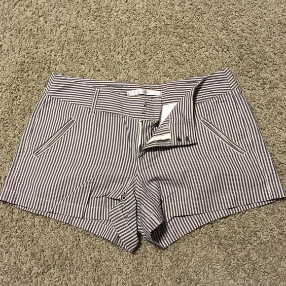 LC Lauren Conrad stripe short - Picture 3 of 4